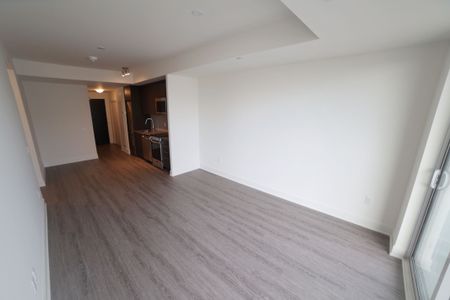 For Lease - 185 Deerfield Road Unit# 802, Newmarket, Ontario - Photo 2