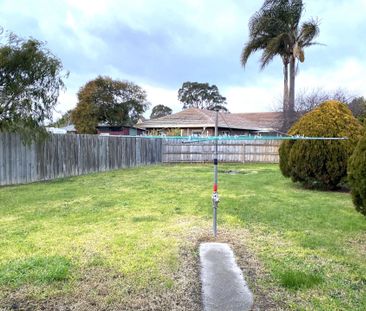 West End Family Home - Photo 5