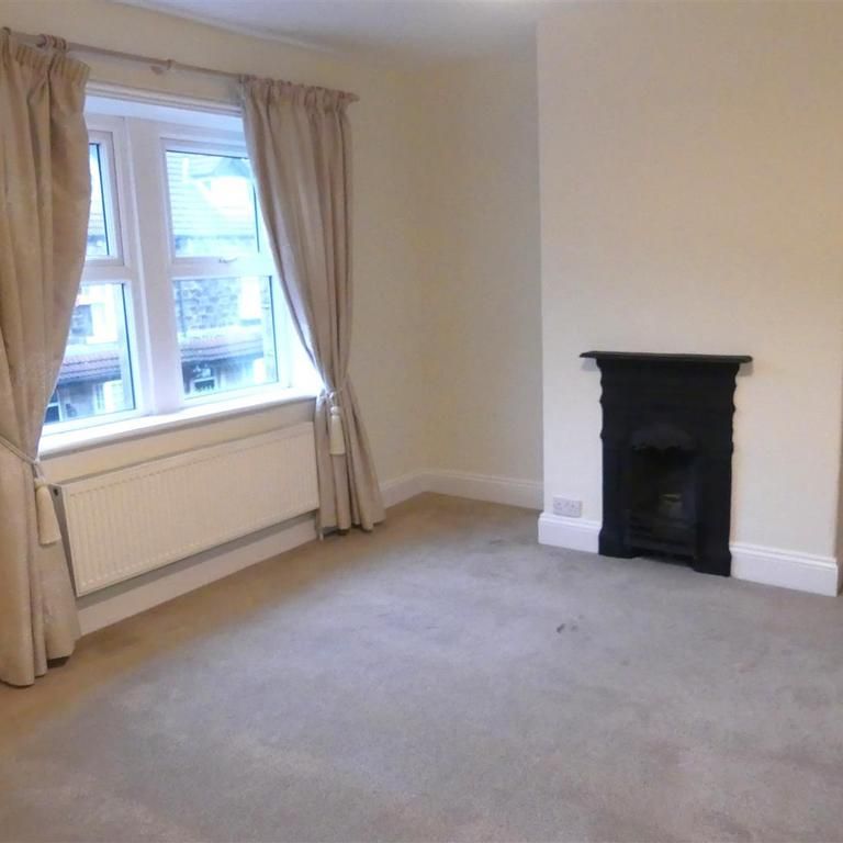 4 bedroom terraced house to rent - Photo 1