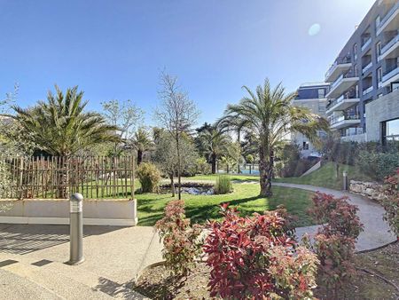 Location Appartement 1 pièce Meublé 30m² ANTIBES 06600 - Photo 2