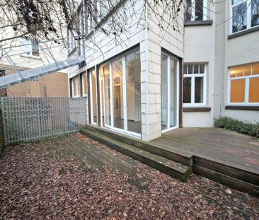 Sanierte Altbauwohnung mit großzügiger Terrasse und Wintergarten - Photo 5