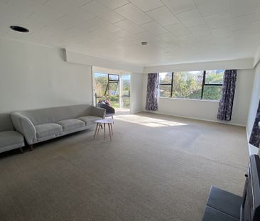 60 Arawhata Street, Ranui Heights - Photo 2