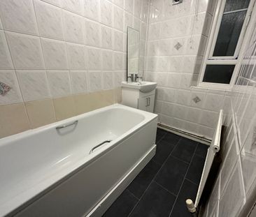 Room in a Shared House, Abercrombie House, W12 - Photo 5