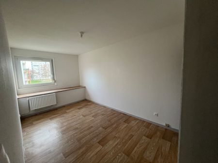 Location - Appartement T4 - 80 m² - Sochaux - Photo 2