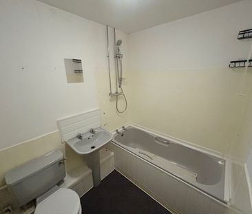 Lakeside Walk, Erdington - Photo 6