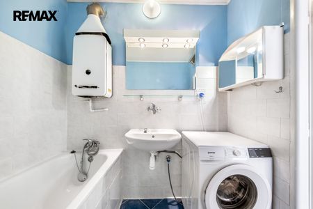 Pronájem bytu 2+kk v osobním vlastnictví 45 m², Praha 8 - Kobylisy - Photo 4