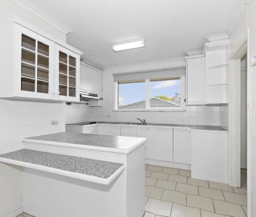 Step Into Spacious Living... - Photo 3