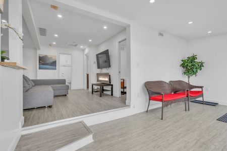 For Lease - 24 Trillium Avenue, Hamilton, Ontario - Photo 4