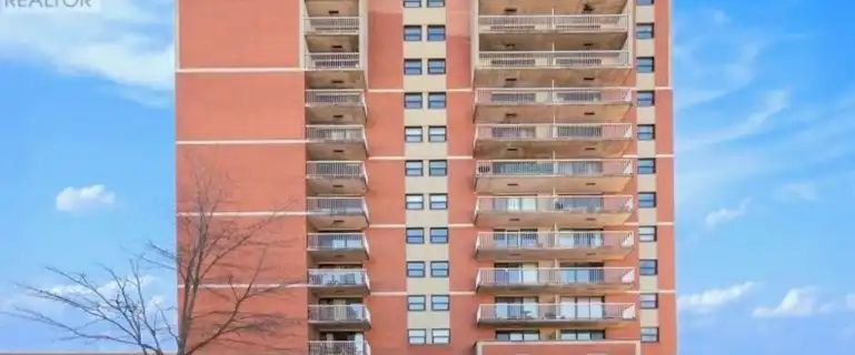 404 - 1180 OHIO STREET | 404 - 1180 OHIO STREET, Ottawa - Photo 1