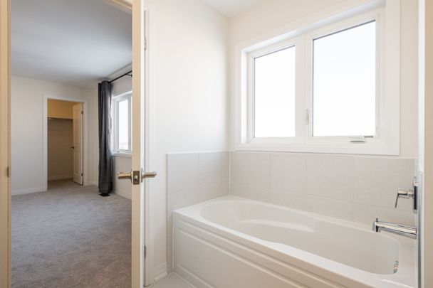 For Lease - 14 Scenic Ridge Gate, Brant, Ontario - Photo 1