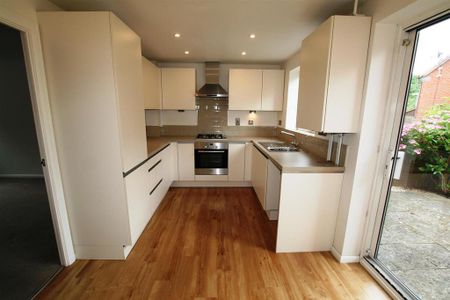 3 bedroom house to rent - Photo 2