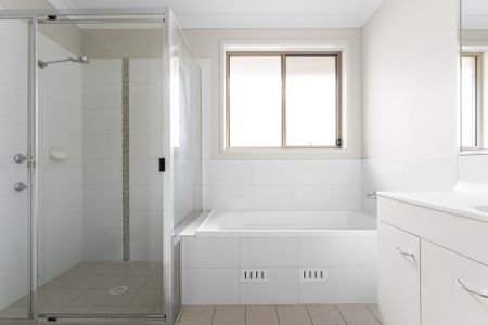 Brick Family Home - Photo 4