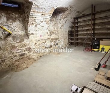 Großzügiges Zweifamilienhaus mit Garten, zentral in der Metropolreg... - Foto 1