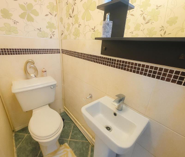 4 bedroom house to rent - Photo 3