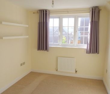 Hulme Close, Bromborough - Photo 2