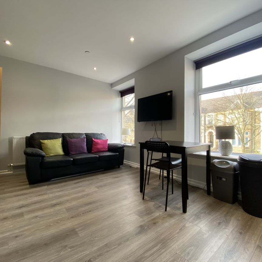 Cathays Terrace, Cathays - Photo 1