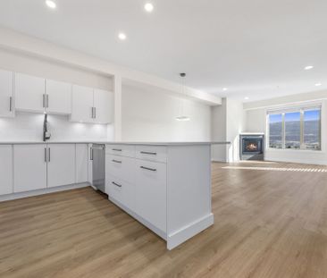 Luxury 2-Bedroom, 2-Bathroom Home at Pinnacle Point - Photo 5