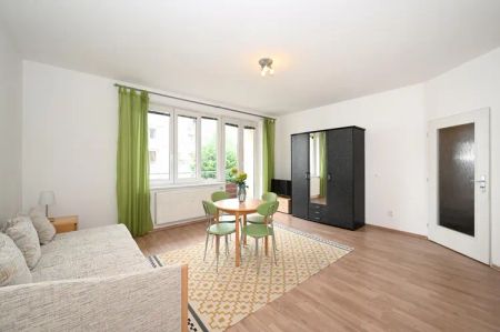 Byt 1+kk, 35 m and sup2;, balkon a sklep, ul. Za Černým mostem, Praha 14 Kyje - Photo 5