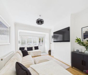 3 bedroom end of terrace house to rent - Photo 1