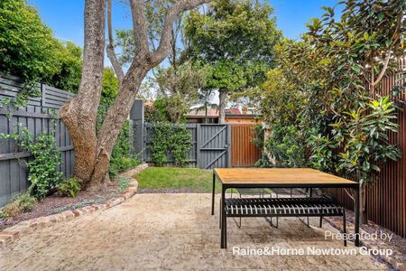 Substantial 3 bed terrace in premier street location - Photo 4