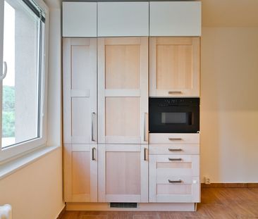 Pronájem bytu 2+1 64 m² - Photo 3