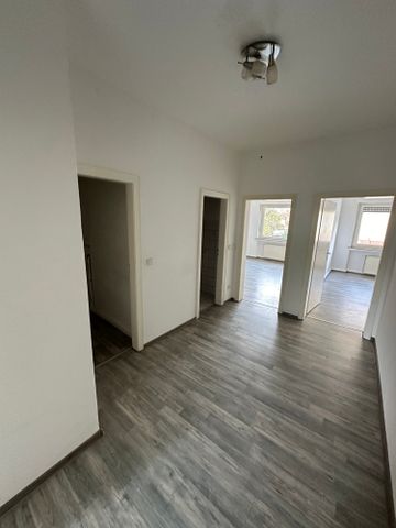 Schöne 2,5-Zimmer-Wohnung in zentraler Lage! - Foto 3