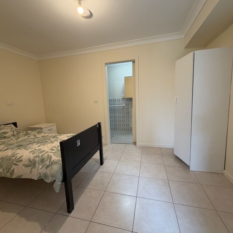 1 Bedroom Granny flat including electricity and water - Photo 1