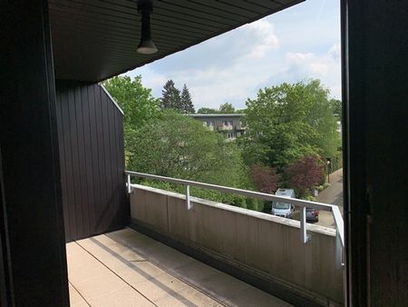 Lichtdurchflutete 2 Zimmer Wohnung mit Blick ins Grüne - Photo 3