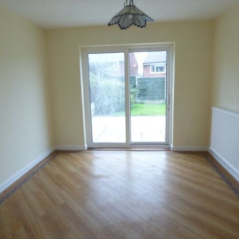 Freckleton Drive, Bury - Photo 1