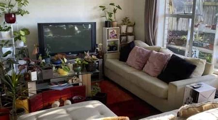 Tidy Two-Bedroom Brick Unit - Photo 3