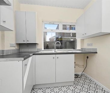 40 Dhu Varren Crescent, Belfast, BT13 3FL - Photo 4