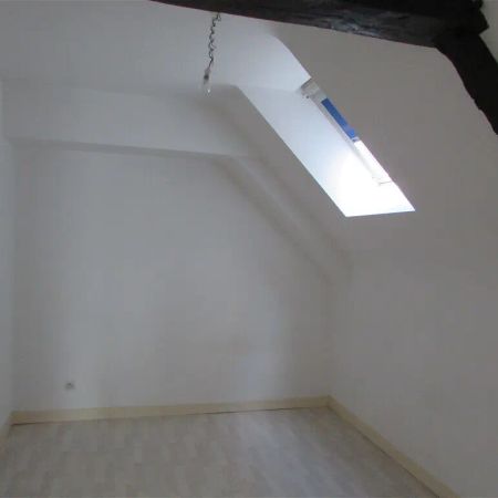 Location appartement 3 pièces - 72m² à Guingamp (22200) - Photo 4