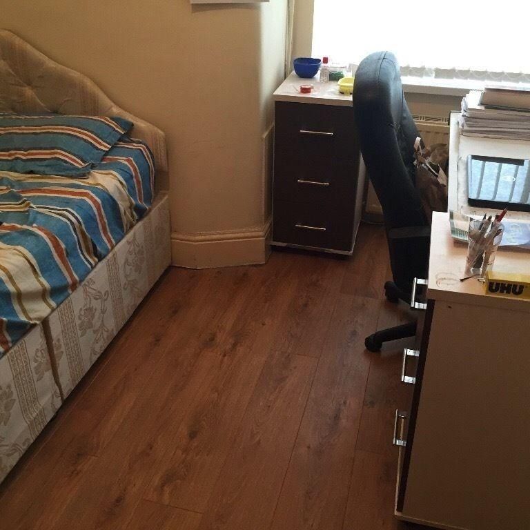 4 bedroom house share to rent - Photo 1