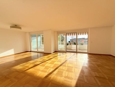 Pully : Appartement lumineux de 4.5 pièces, larges balcons et échappées sur le lac, proche de tout ! - Foto 2