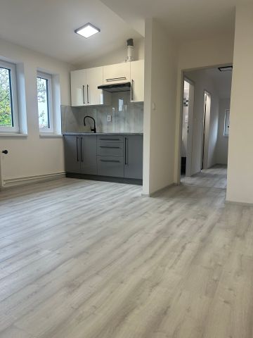 Pronájem bytu 1+kk a garsoniéry 32 m², Královická, Praha - Фото 3