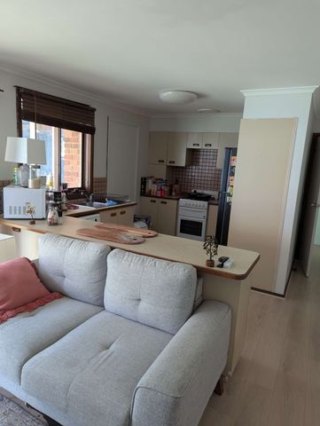 Narre Warren - Photo 2