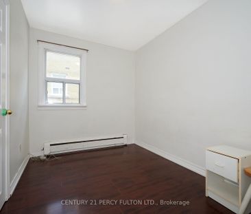 For Lease - 2961 Lawrence Avenue, Toronto, Ontario - Photo 4