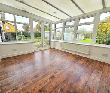 2 bedroom semi-detached house to rent - Photo 2