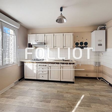 A louer : Appartement T1 Bis à Fougères - Réf.2535CV - Photo 3