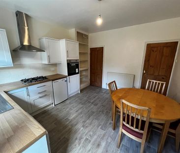 3 bedroom terraced house to rent - Photo 3