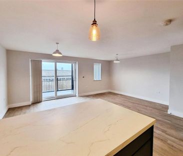 2 bedroom flat to rent - Photo 2