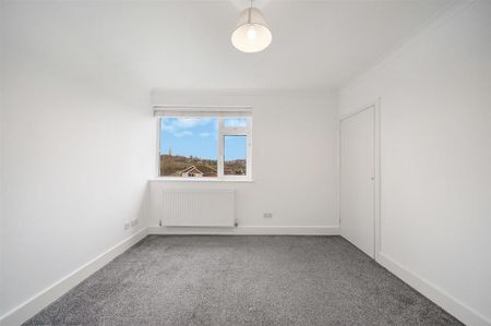 2 bedroom maisonette to rent - Photo 3
