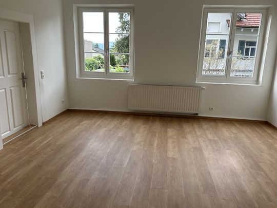 Sehr schöne und helle 3,5-Zimmer-Wohnung in wunderschönem Altbau in Hohenems - Photo 1