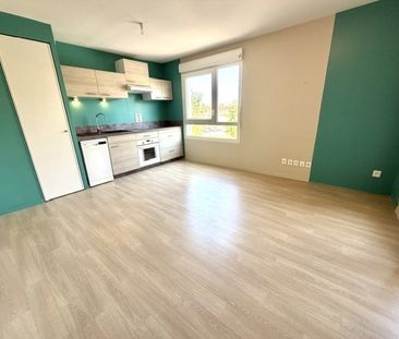 Location Appartement 2 pièces 41m² VAULX EN VELIN 69120 - Photo 2