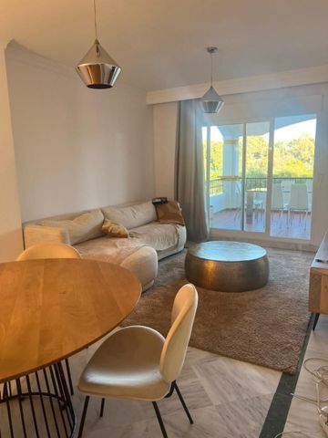 Alquiler Apartamento en Nueva Andalucía - La Dama De Noche, Marbella - Photo 2
