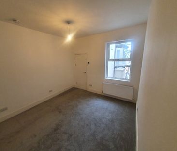 4 Bed Terraced House, Westfield Road, B67 - Photo 6