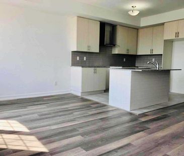 For Lease - 7 Heswall Lane, Newmarket, Ontario - Photo 5