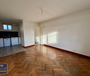 Location Appartement 2 pièces 43m² CHATEAUROUX 36000 - Photo 2