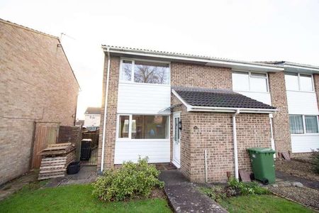 Farley Close, Frome, BA11 - Photo 3