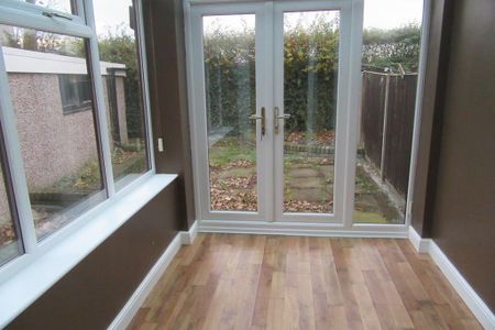 2 bedroom terraced house to rent - Photo 2